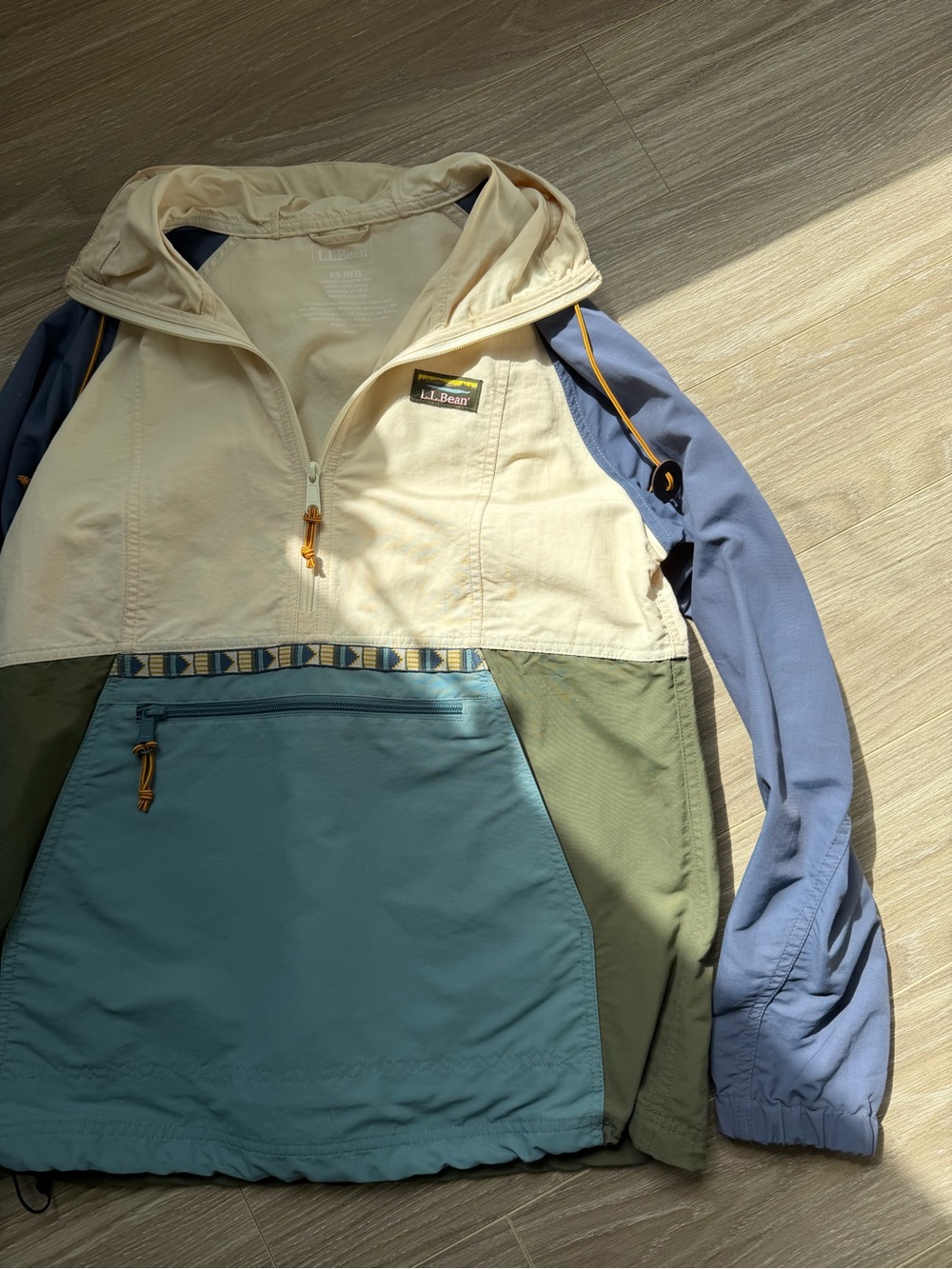 LL Bean Women's Mountain Classic Anorak Multi-Color Natural/ Blue Mineral Sz XS - Picture 4 of 9